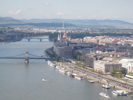 Budapest Lato Pest